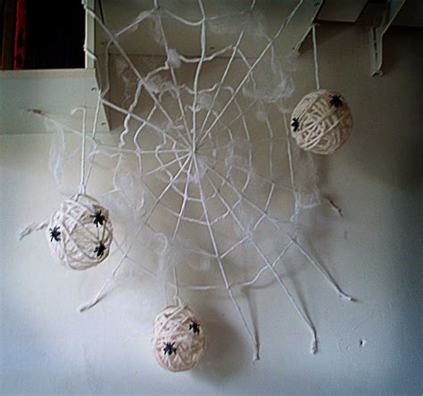 Diy Halloween decoración Tela y nidos de huevos de araña Decoración