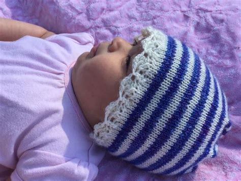 Clementine Hat - Knitting Patterns and Crochet Patterns from KnitPicks.com