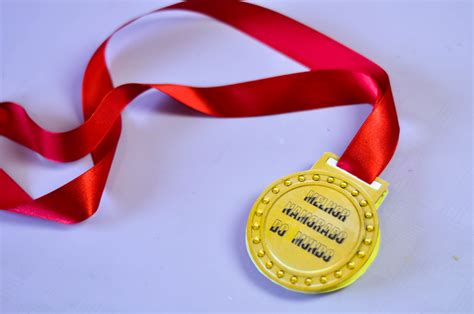 DIY Cartão em formato de medalha Projeto DIY Faça você mesma