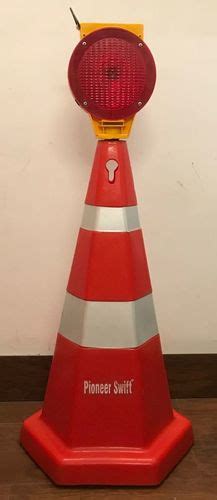 Red And White Color Hexagonal Pvc Traffic Cone With Warning Light