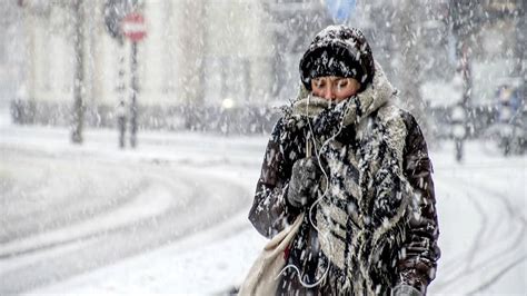 Het Gaat Flink Sneeuwen En Het Wordt Glad KNMI Geeft Code Oranje Af