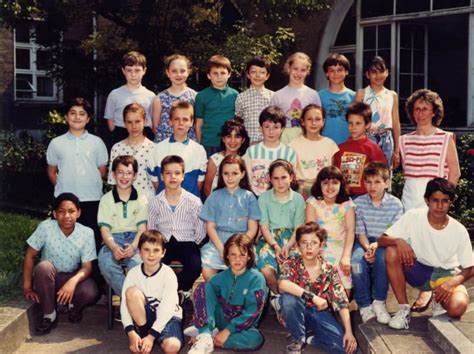 Photo De Classe Cm A Photo De Classe De De Ecole Michelet