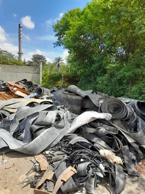 Sucata De Correias Tiras E Retalhos De Borracha Aprox 60 Ton A Gerar Em