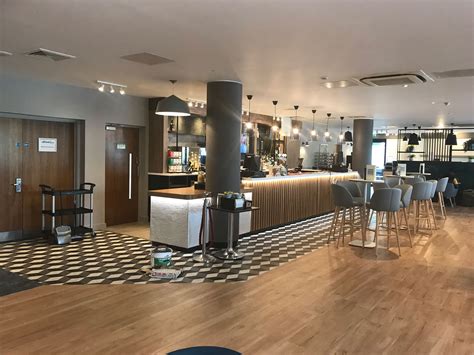 Holiday Inn - Luton - Aspinall Creative