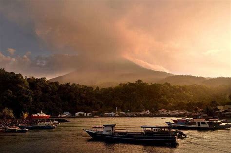 Las Impresionantes Im Genes De La Erupci N Del Volc N Karangetang En