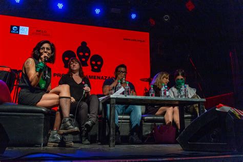 Pussy Riot En Buenos Aires Feminismo Punk Zapatismo Y Aborto Legal Marcha