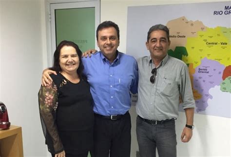 CARLOS EDUARDO RECEBE APOIO DE CINCO PREFEITOS DO AGRESTE E ALTO OESTE