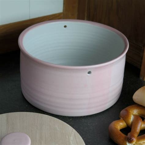 Kleiner Brottopf mit Holzdeckel rosa Keramik Hübsch