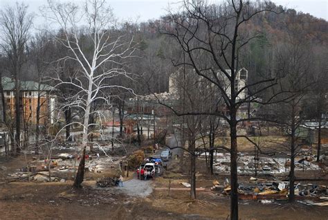 2016 Gatlinburg fire: then and now photos