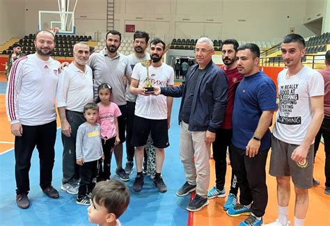 Kurumlar arası voleybol turnuvası sona erdi