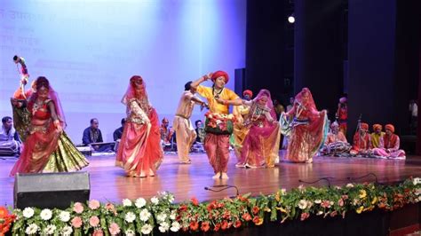 Bundelkhand Rai Dance Of The Bediyas