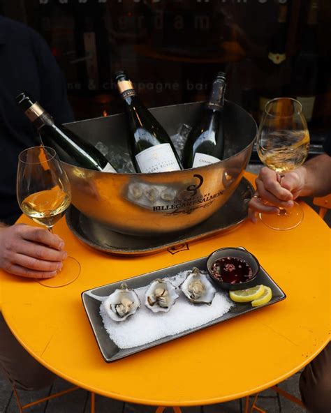 10 Of The Best Wine Bars In Amsterdam