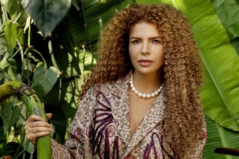 Vanessa da Mata fala sobre novo álbum carreira família e saudades