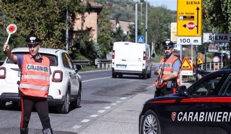 In Casa Un Vero Market Della Droga Spacciatore Arrestato E Processato