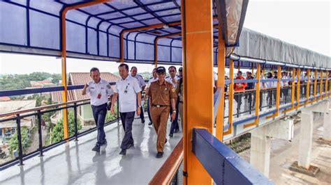 Skybridge Bojonggede Resmi Beroperasi Hubungkan Stasiun Dengan