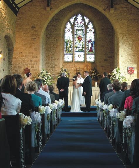 Three Rivers Episcopal: Anglican church weddings reach record low