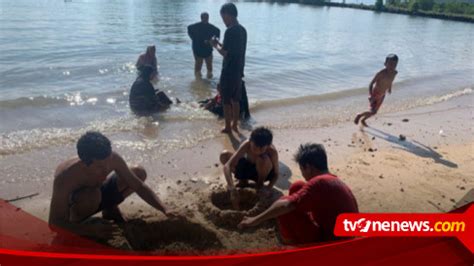 Objek Wisata Pantai Di Pesawaran Dipadati Wisatawan Libur Idul Adha