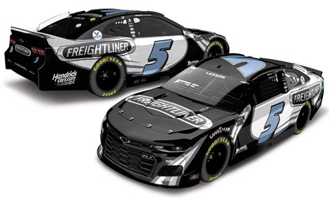 2021 Kyle Larson #5 Freightliner / Bristol Dirt NASCAR 1/24 Diecast