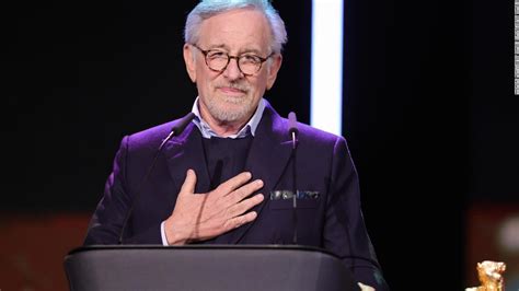 Spielberg ganó el Oso de Oro en el Festivalde Berlín y dio una primicia