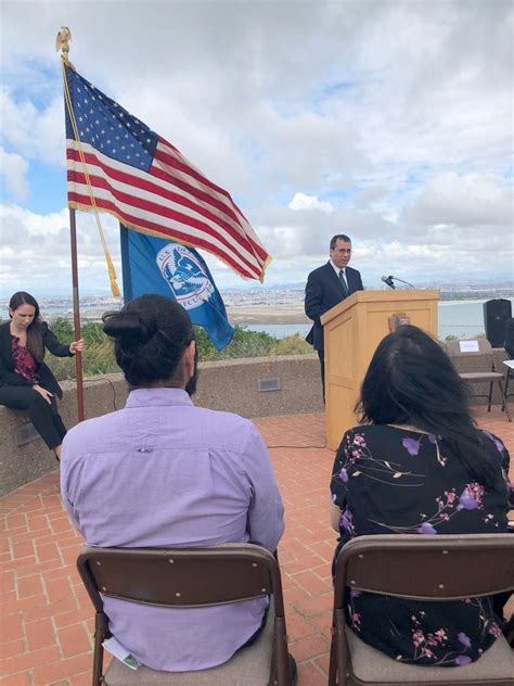 Uscis On Twitter Director Cissna Administered The Oath Of Allegiance