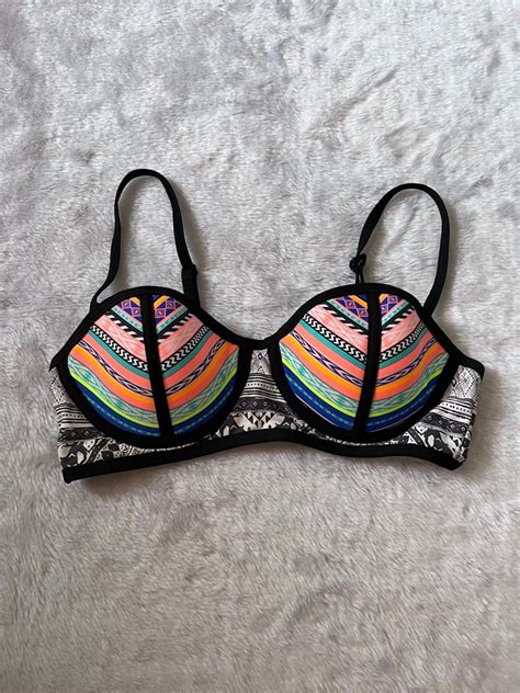 Ripcurl Colourful Bikini Top Women S Fashion Swimwear Bikinis Swimsuits On Carousell