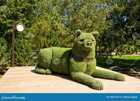 Sculpture of Dog in the Montreal Botanical Garden Editorial Stock Image ...