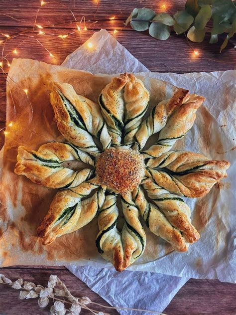 Stella Di Natale Salata Con Pasta Sfoglia Spadelliamo