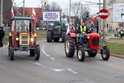 Protest Rolnik W We Wroc Awiu Dobieg Ko Ca P Tysi Ca Ci Gnik W