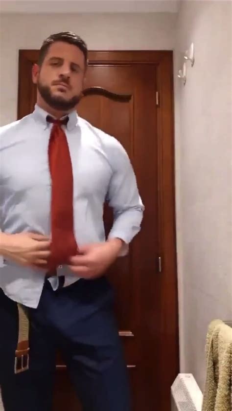 Hot Suit Guy ThisVid