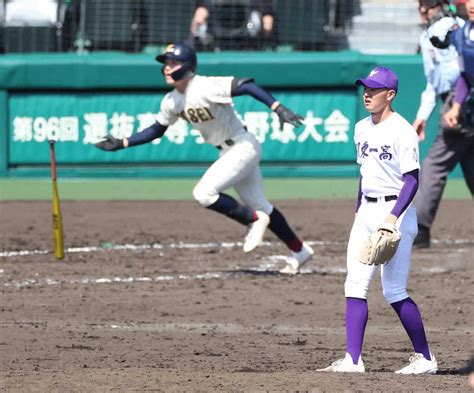 ＜関東第一・八戸学院光星＞9回、八戸学院光星・三上に同点の右犠飛を許す関東第一・坂井（撮影・平嶋 理子） ― スポニチ Sponichi