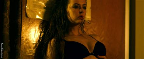 Katharine Isabelle Nude The Fappening Photo 288336 FappeningBook