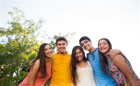 Jóvenes Escribiendo el Futuro Oportunidad para hacer diferencia