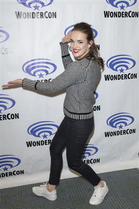 Elizabeth Henstridge Agents Of Shield Press Room At Wondercon In