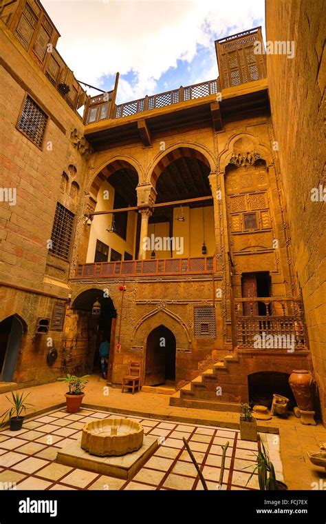 Description Bait Zinab Khaton An Old Arabic House City Of Cairo