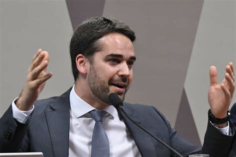 Governador Do Rio Grande Do Sul Eduardo Leite Revela Ser Gay