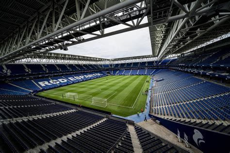 El Rcd Espanyol Vende Los ‘naming Rights Del Estadio A Stage Front Por