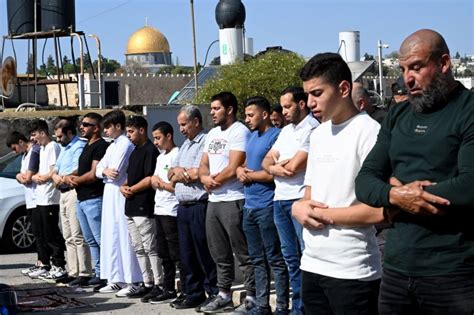 In photos: Palestinians pray on streets of East Jerusalem - All Photos ...