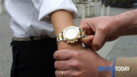 Rapinano Un Patek Philippe Da 40mila Euro Condannati Tre Napoletani