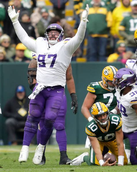 Minnesota Vikings Vs Green Bay Packers Game Recap Playoffs In Peril