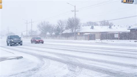 Meteorologists explain how Lubbock NWS tracks severe weather 12