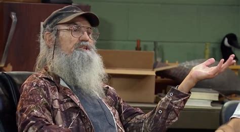 Duck Dynasty – Si Robertson, 68, Retires To Pursue Music Career