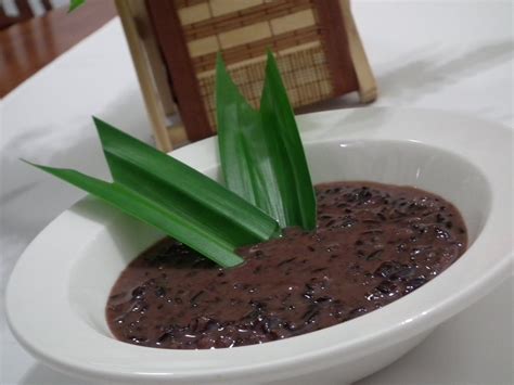 Bubur Pulut Hitam Plating Amelia Dowd