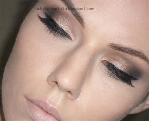 Lucky Kosmetista Make Up With Naked