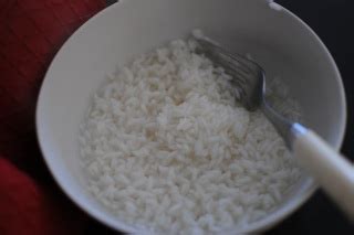 .. Sweet make me Smile ..: Sticky Rice (Microwave)