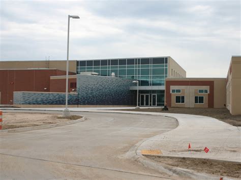 Kearney Public Schools: Kenwood Elementary | Tri-County Glass, Inc.