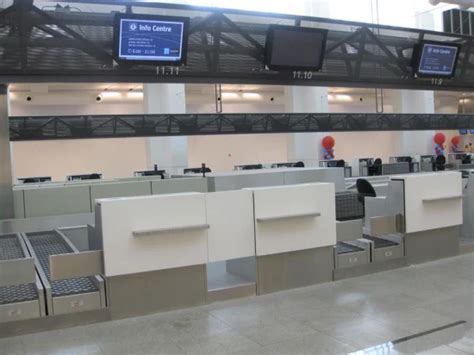 Airport Check In Counter Design