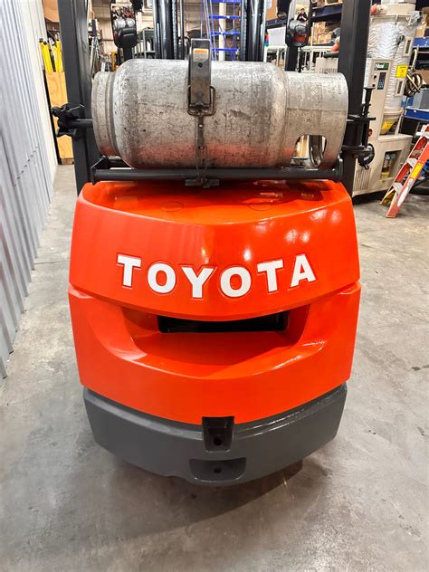 Toyota 5000 Lb Warehouse Forklift 3 Stage Mast Side Shift Lp Cushion Tires