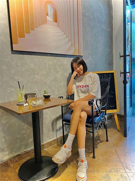 Hot girl bóng chuyền Tú Linh từ kẻ thay thế bất đắc dĩ cực hay ở cúp châu Á đến kì vọng SEA Games