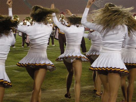 Sport Man Usc Cheerleaders Dancing In Short Skirts And White Panties