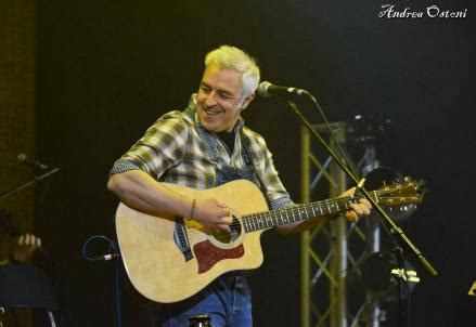 VAN DE SFROOS Folk Cooperatour all Alcatraz di Milano è un tuffo nel